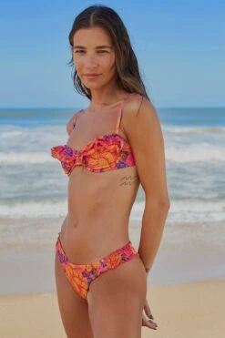 Farm Rio Pink Flowers Garden Bikini Bottom -Trend Farm Rio 304193 03 dca6ec6e eccf 41ef 8314 5e8e2975bd25