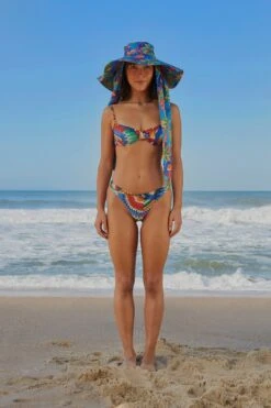 Farm Rio Chevron Toucans Bikini Top -Trend Farm Rio 304293 02