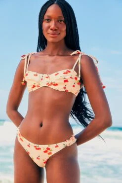 Farm Rio Pitanga Cherry Tie Strap Bikini Top -Trend Farm Rio 307152 01