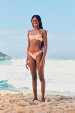 Farm Rio Pitanga Cherry Tie Strap Bikini Top -Trend Farm Rio 307152 02